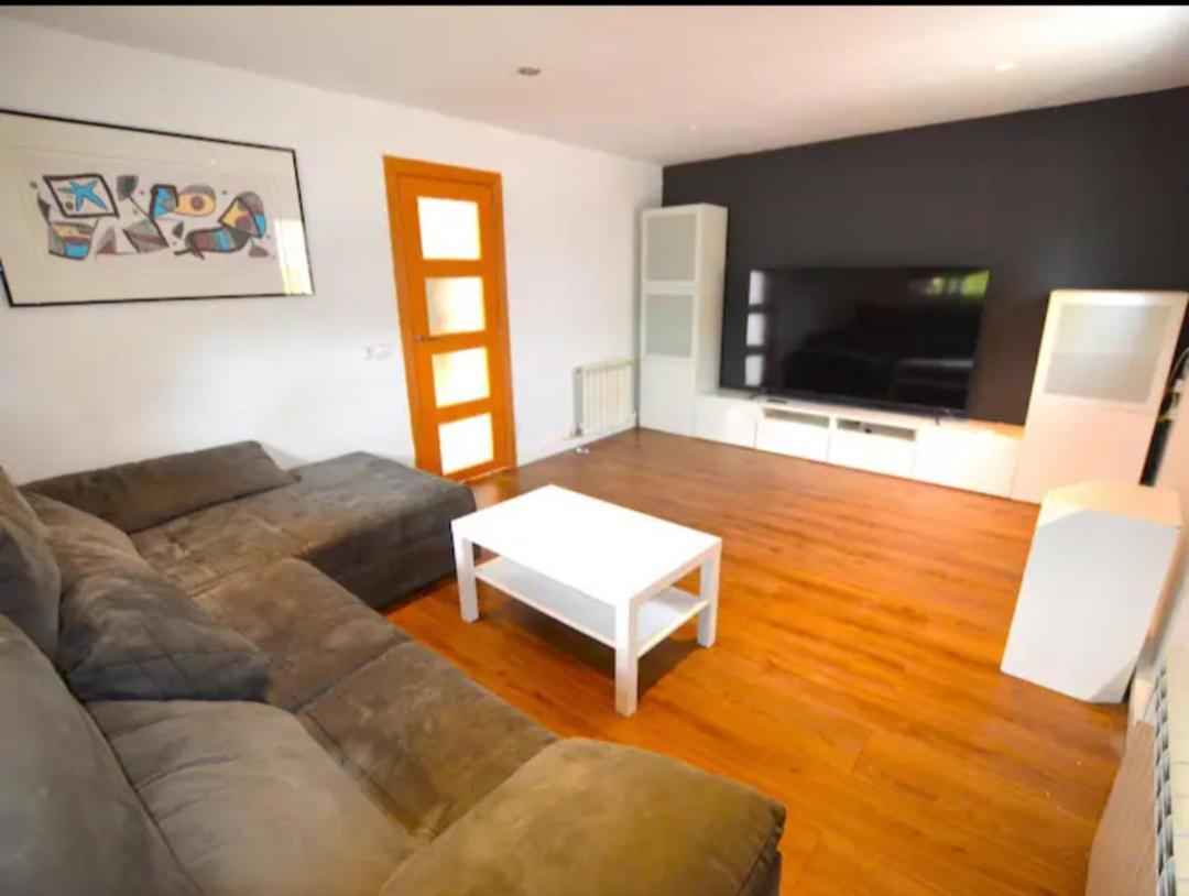 Villa Emma Fogas de Tordera ภายนอก รูปภาพ